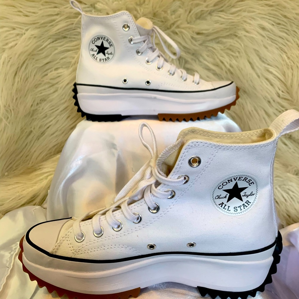 Converse Run Star Hike Platform - Unisex - 8.5 womens/7 mens